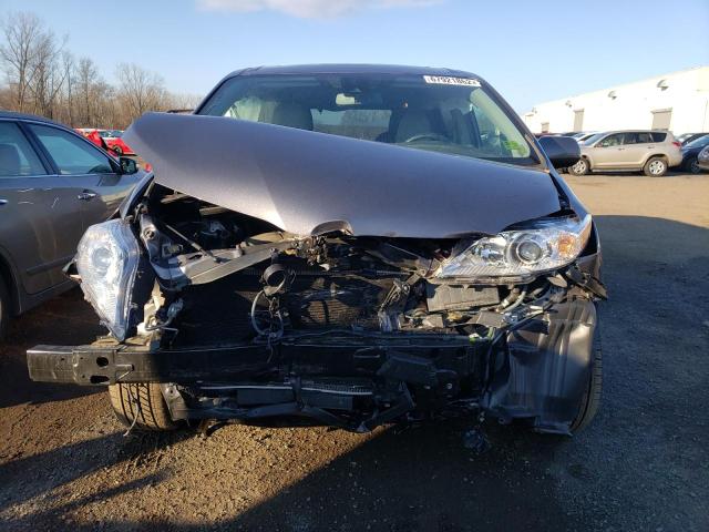 Photo 5 from auction – 2018 TOYOTA SIENNA XLE with VIN 5TDDZ3DC1JS207167