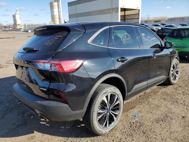 Photo 3 from auction – 2022 FORD ESCAPE SE with VIN 1FMCU9G67NUB63207