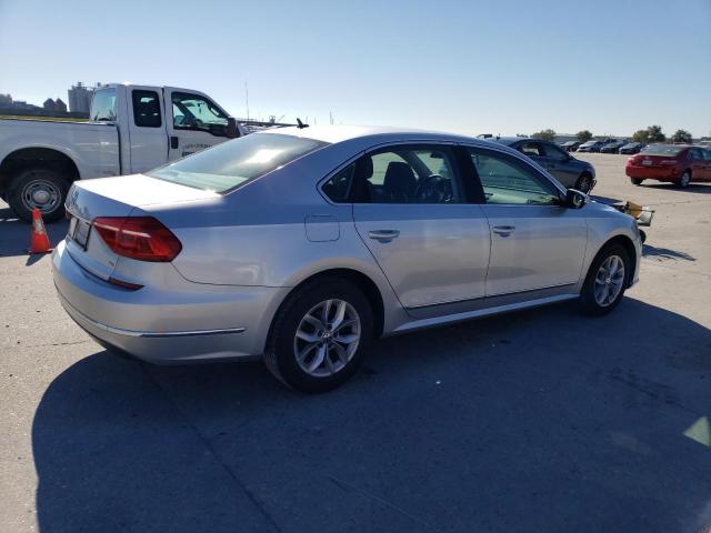 Photo 3 from auction – 2016 VOLKSWAGEN PASSAT S with VIN 1VWAS7A35GC011467