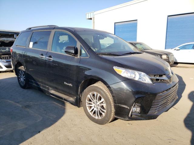 Photo 4 from auction – 2018 TOYOTA SEINNA with VIN 5TDYZ3DC0JS965325