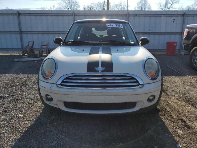 Photo 5 from auction – 2007 MINI COOPER with VIN WMWMF33537TT57901