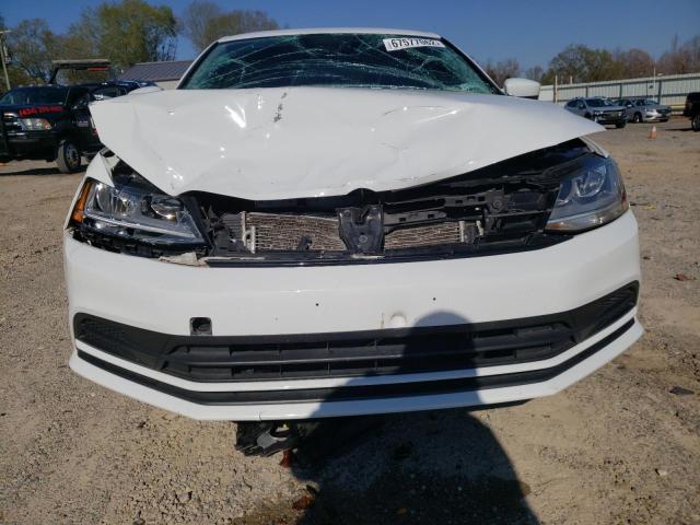 Photo 5 from auction – 2017 VOLKSWAGEN JETTA S with VIN 3VW2B7AJ8HM376020