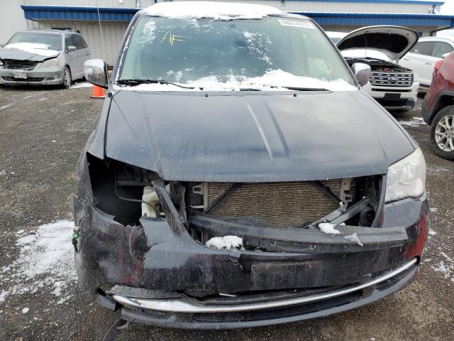 Photo 5 from auction – 2013 CHRYSLER TOWN & COU with VIN 2C4RC1CG1DR643045