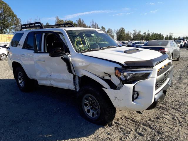 TOYOTA 4RUNNER SR 2019 with VIN JTEBU5JR8K5665253 - Photo from auction