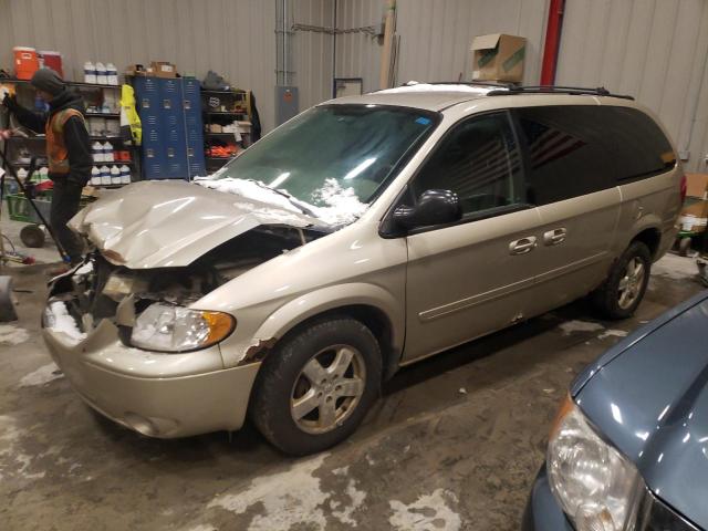 DODGE GRAND CARA 2005 with VIN 2D4GP44L75R476641 - Photo from auction