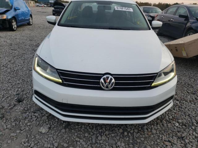 Photo 5 from auction – 2017 VOLKSWAGEN JETTA S with VIN 3VW2B7AJ2HM378197
