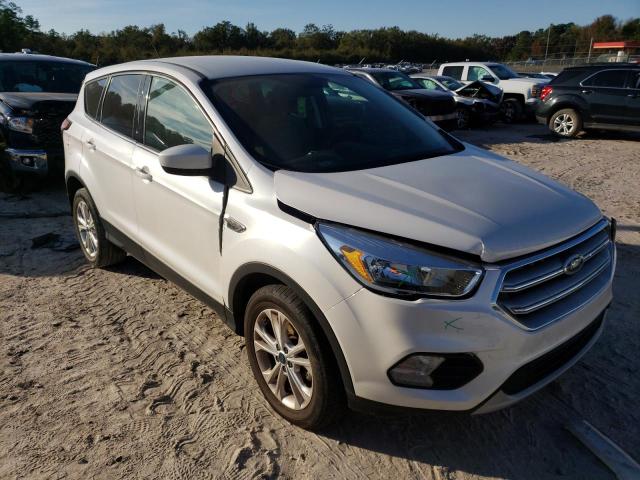 Photo 4 from auction – 2017 FORD ESCAPE SE with VIN 1FMCU0GD8HUC18472