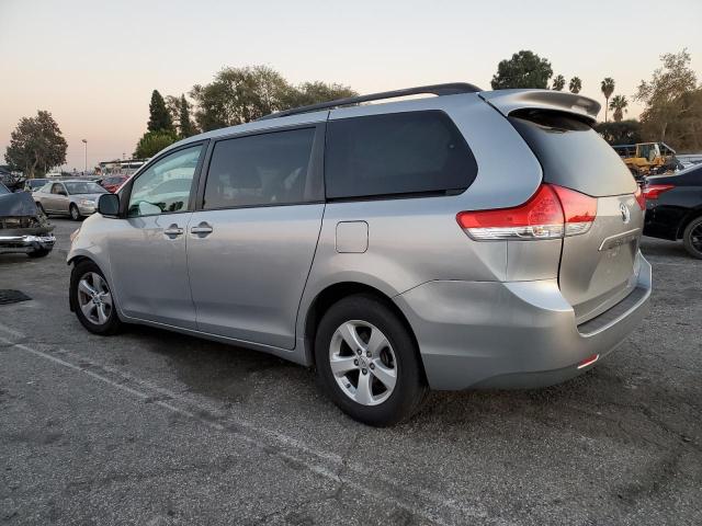 Photo 2 from auction – 2014 TOYOTA SIENNA LE with VIN 5TDKK3DC7ES426121