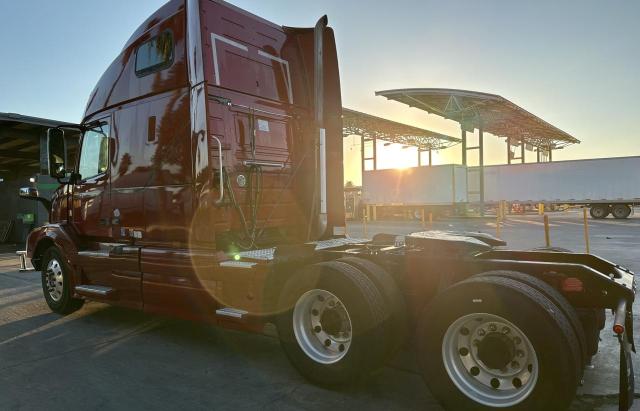Photo 3 from auction – 2012 VOLVO VN VNL with VIN 4V4NC9EG4CN543080