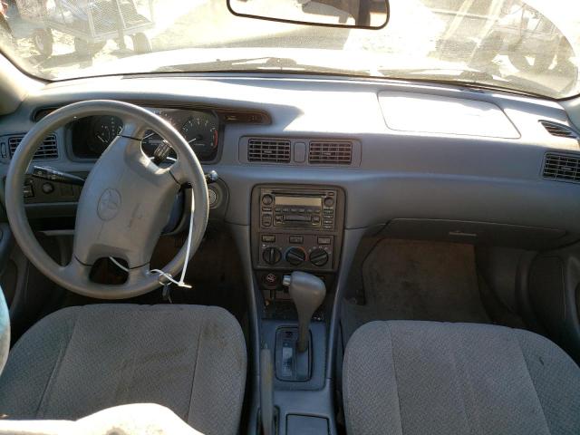 Photo 8 from auction – 2001 TOYOTA CAMRY with VIN 4T1BG22K91U810392
