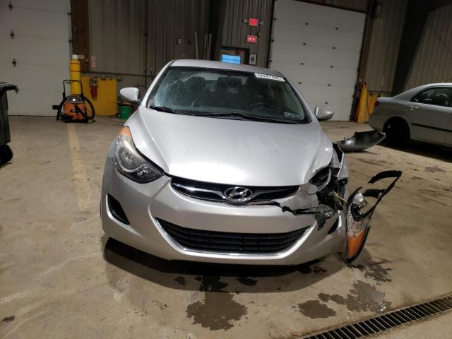 Photo 5 from auction – 2013 HYUNDAI ELANTRA GL with VIN 5NPDH4AE2DH383864
