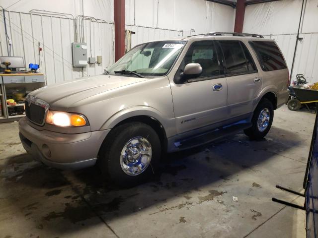 LINCOLN NAVIGATOR 2000 with VIN 5LMFU28A1YLJ43744 - Photo from auction