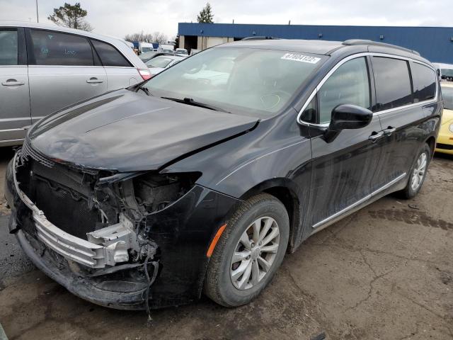 CHRYSLER PACIFICA T 2017 with VIN 2C4RC1BG5HR552612 - Photo from auction