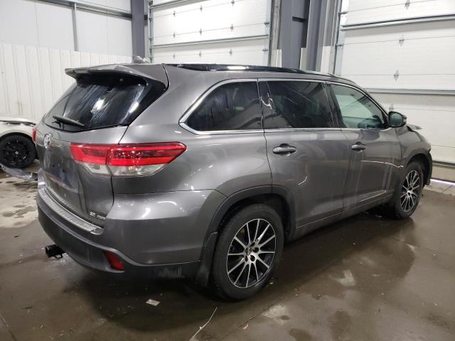 Photo 3 from auction – 2018 TOYOTA HIGHLANDER with VIN 5TDJZRFH7JS870404
