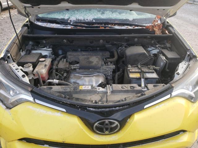 Photo 11 from auction – 2017 TOYOTA RAV4 LE with VIN JTMZFREV6HJ105081