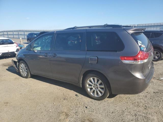 Photo 2 from auction – 2012 TOYOTA SIENNA LE with VIN 5TDJK3DC2CS036228