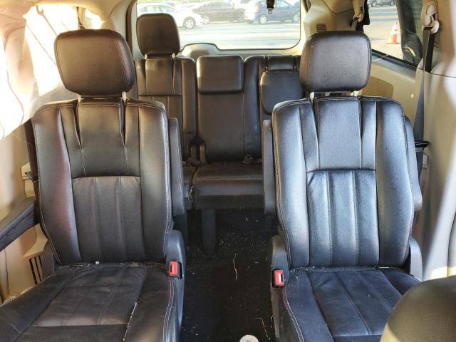 Photo 10 from auction – 2014 CHRYSLER TOWN & COU with VIN 2C4RC1BG2ER359586