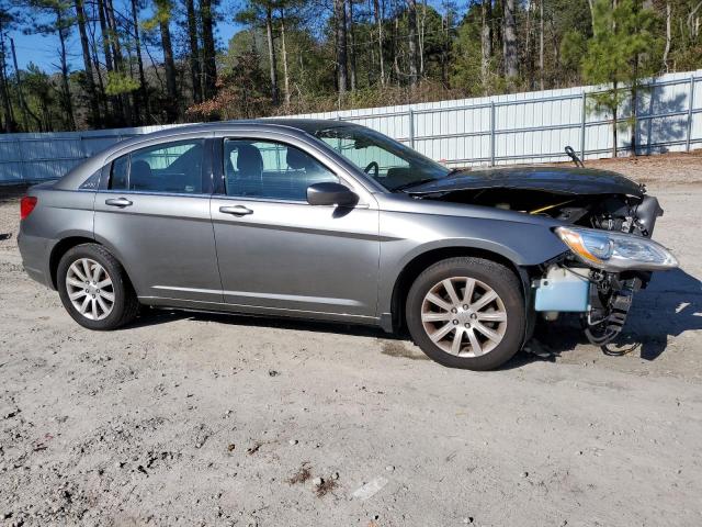 Photo 4 from auction – 2013 CHRYSLER 200 TOURIN with VIN 1C3CCBBB7DN597854