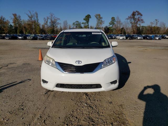 Photo 5 from auction – 2014 TOYOTA SEINNA with VIN 5TDKK3DC5ES442320