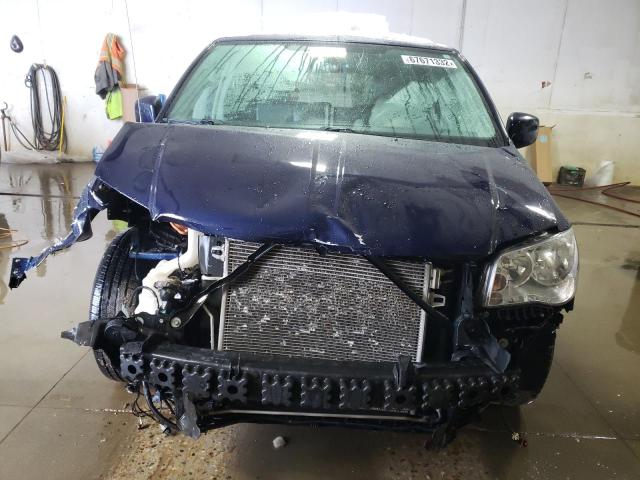 Photo 5 from auction – 2015 CHRYSLER TOWN & COU with VIN 2C4RC1BG0FR609182