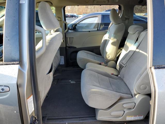 Photo 11 from auction – 2016 TOYOTA SIENNA LE with VIN 5TDKK3DC9GS731154