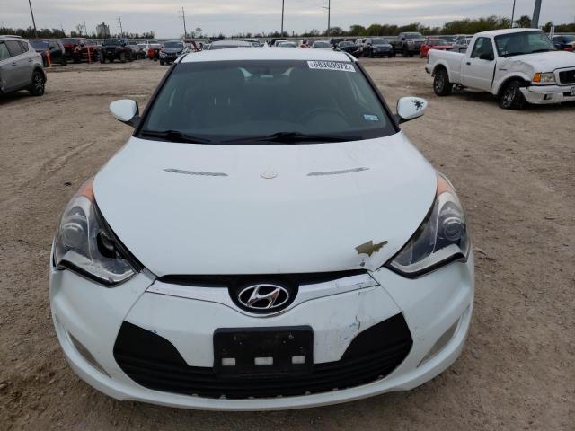 Photo 5 from auction – 2014 HYUNDAI VELOSTER with VIN KMHTC6AD1EU213107