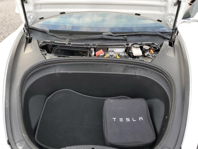 Photo 11 from auction – 2019 TESLA MODEL 3 with VIN 5YJ3E1EB2KF199751