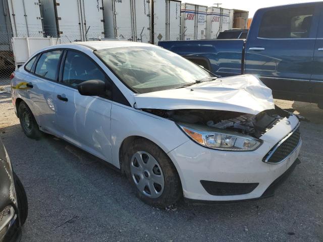 Photo 4 from auction – 2015 FORD FOCUS S with VIN 1FADP3E27FL305999