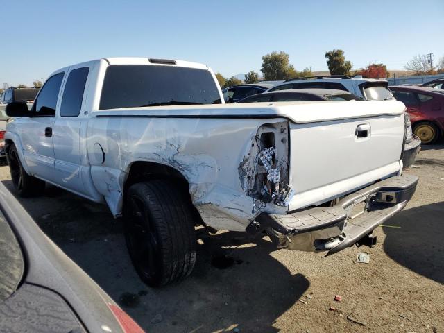 Photo 2 from auction – 2004 CHEVROLET SILVERADO with VIN 1GCEC19V04Z215252