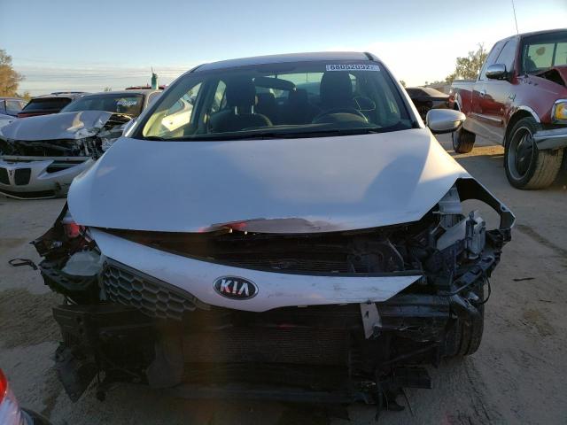 Photo 5 from auction – 2016 KIA FORTE EX with VIN KNAFX4A81G5505475