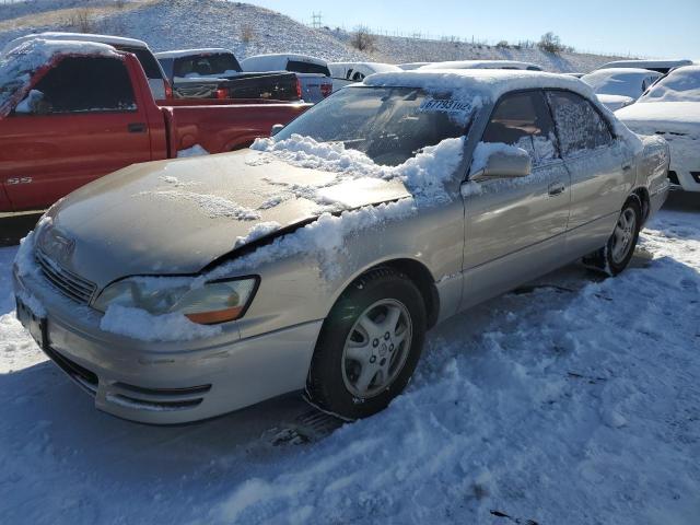 LEXUS ES 300 1992 with VIN JT8VK13T4N0012640 - Photo from auction