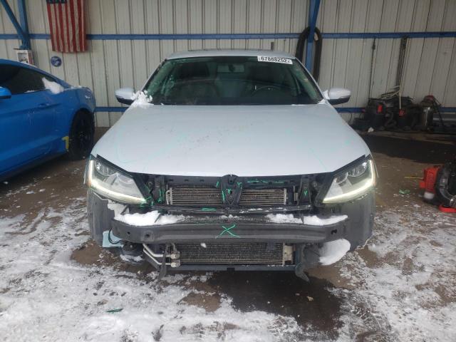 Photo 5 from auction – 2017 VOLKSWAGEN JETTA SE with VIN 3VWDB7AJ3HM278442