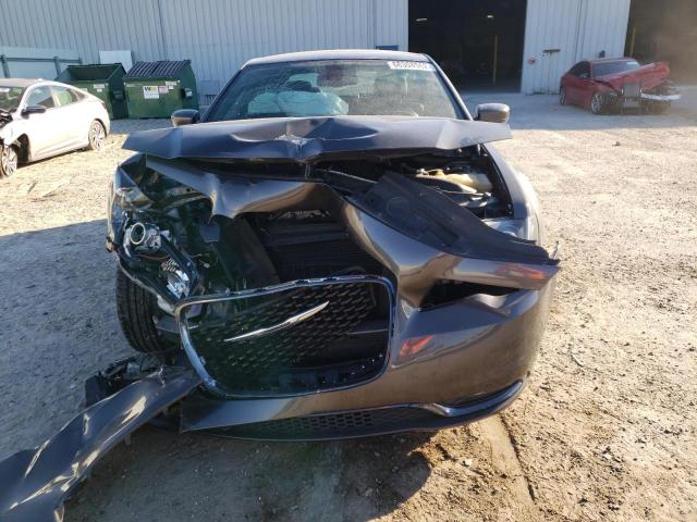 Photo 5 from auction – 2019 CHRYSLER 300 S with VIN 2C3CCABG2KH697775