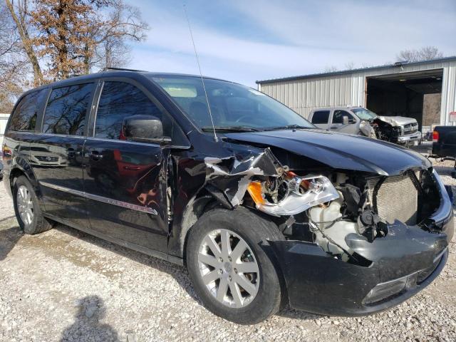 Photo 4 from auction – 2015 CHRYSLER TOWN & COU with VIN 2C4RC1BG7FR600933