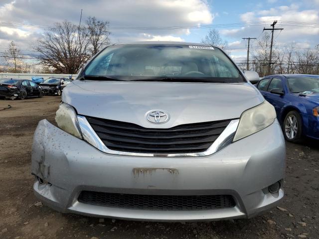 Photo 5 from auction – 2011 TOYOTA SIENNA LE with VIN 5TDKK3DC6BS039930