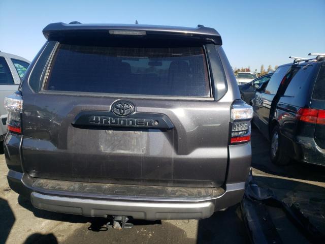 Photo 6 from auction – 2018 TOYOTA 4RUNNER SR with VIN JTEBU5JR4J5592218