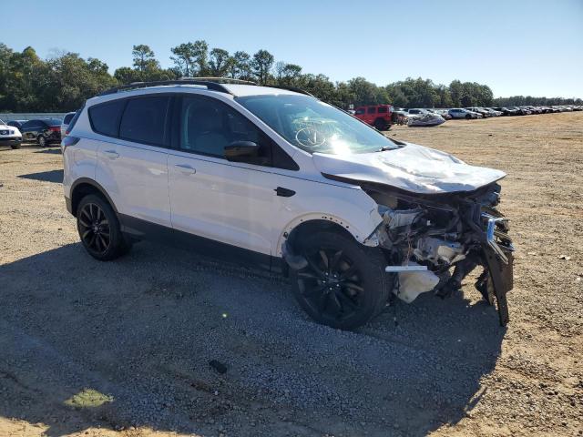 Photo 4 from auction – 2017 FORD ESCAPE SE with VIN 1FMCU0GD3HUA02674