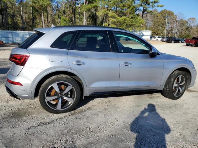 Photo 3 from auction – 2022 AUDI Q5 PREMIUM with VIN WA1EAAFYXN2052134