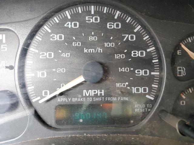 Photo 9 from auction – 2002 CHEVROLET SILVERADO with VIN 1GCHK23112F179100
