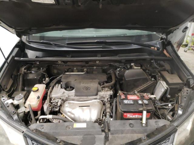 Photo 11 from auction – 2015 TOYOTA RAV4 LE with VIN 2T3ZFREV8FW233532