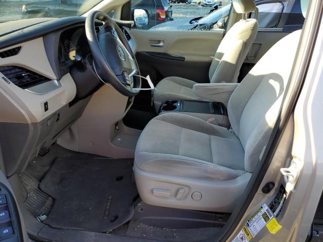 Photo 7 from auction – 2016 TOYOTA SIENNA LE with VIN 5TDKK3DC9GS731154