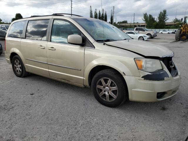 Photo 4 from auction – 2010 CHRYSLER TOWN & COU with VIN 2A4RR8D19AR458264