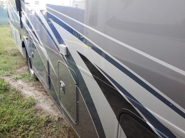 Photo 9 from auction – 2018 COACH MIRADA with VIN 1F66F5DY0H0A04733