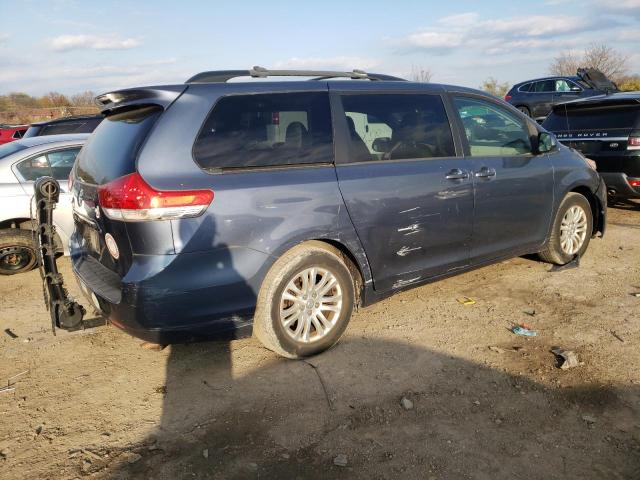 Photo 3 from auction – 2013 TOYOTA SIENNA XLE with VIN 5TDYK3DC3DS337137
