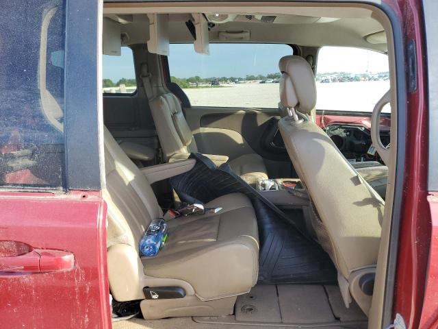 Photo 11 from auction – 2016 CHRYSLER TOWN & COU with VIN 2C4RC1BG7GR295905