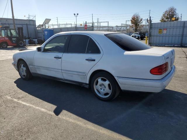 Photo 2 from auction – 1998 MERCEDES-BENZ E 430 with VIN WDBJF70F6WA691259