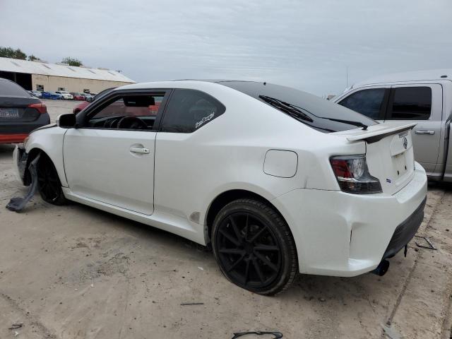 Photo 2 from auction – 2016 TOYOTA SCION TC with VIN JTKJF5C70GJ025373