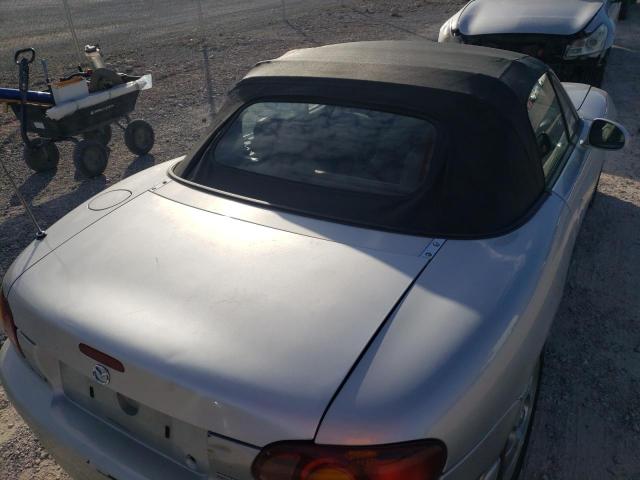 Photo 10 from auction – 1999 MAZDA MX-5 MIATA with VIN JM1NB3537X0127309