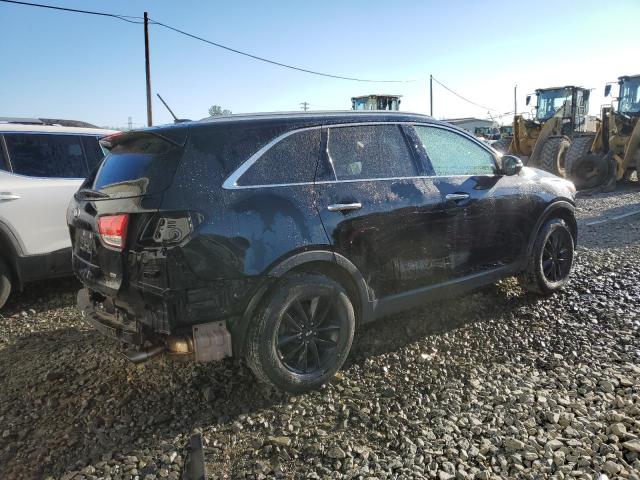 Photo 3 from auction – 2017 KIA SORENTO LX with VIN 5XYPGDA33HG282473