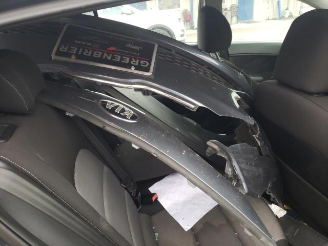 Photo 12 from auction – 2016 KIA FORTE LX with VIN KNAFK5A82G5621692